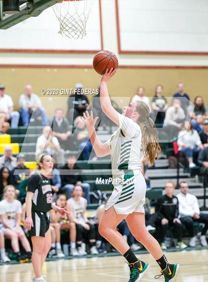 Thumbnail 1 in Carondelet vs. San Ramon Valley (CIF NCS D1 Semifinal) photogallery.