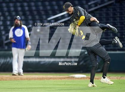 Thumbnail 1 in First Coast vs Englewood photogallery.