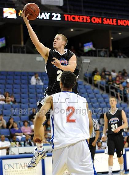 Thumbnail 2 in Feinberg Academic All-American Classic photogallery.