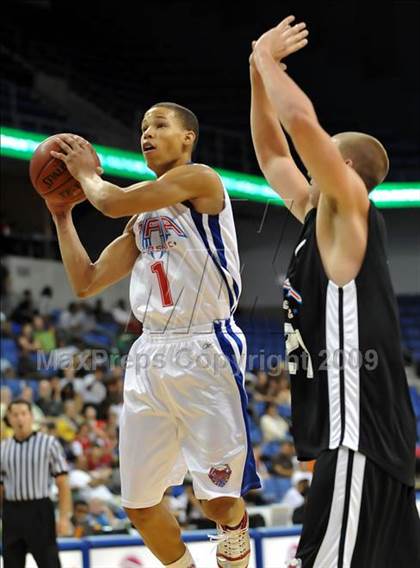 Thumbnail 3 in Feinberg Academic All-American Classic photogallery.