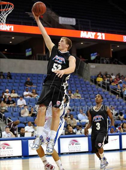 Thumbnail 3 in Feinberg Academic All-American Classic photogallery.
