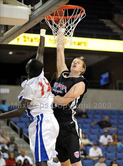 Thumbnail 2 in Feinberg Academic All-American Classic photogallery.