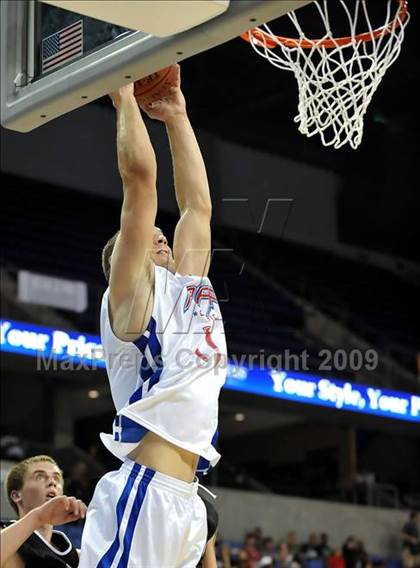 Thumbnail 1 in Feinberg Academic All-American Classic photogallery.