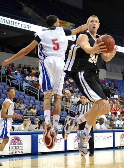 Thumbnail 2 in Feinberg Academic All-American Classic photogallery.