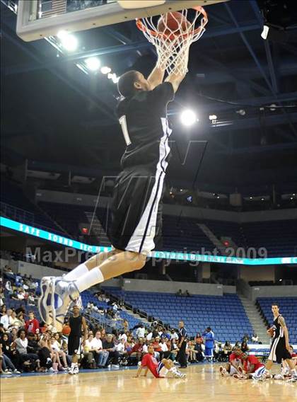 Thumbnail 3 in Feinberg Academic All-American Classic photogallery.