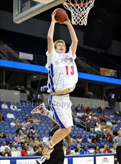 Thumbnail 3 in Feinberg Academic All-American Classic photogallery.