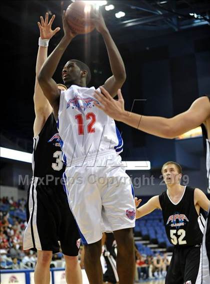 Thumbnail 1 in Feinberg Academic All-American Classic photogallery.
