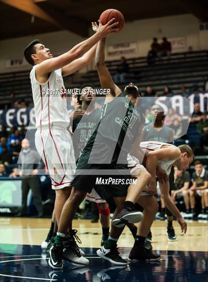 Thumbnail 3 in Moreau Catholic vs. Jesuit (MaxPrep MLK Classic) photogallery.