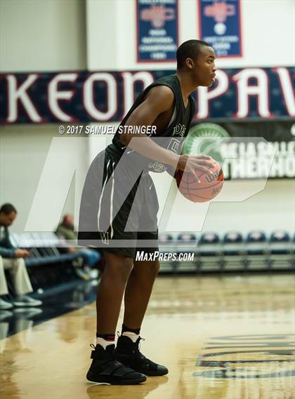 Thumbnail 2 in Moreau Catholic vs. Jesuit (MaxPrep MLK Classic) photogallery.