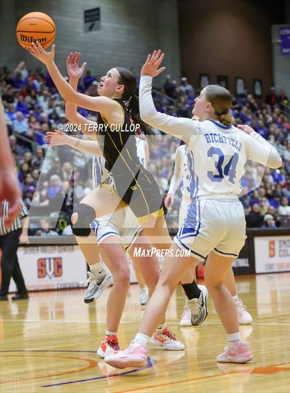 Thumbnail 2 in Emery vs. Richfield (UHSAA 3A Final) photogallery.