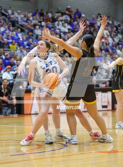 Thumbnail 3 in Emery vs. Richfield (UHSAA 3A Final) photogallery.