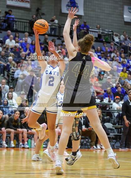 Thumbnail 3 in Emery vs. Richfield (UHSAA 3A Final) photogallery.