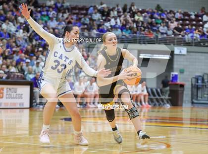 Thumbnail 1 in Emery vs. Richfield (UHSAA 3A Final) photogallery.