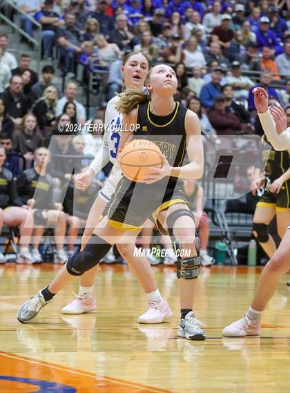 Thumbnail 2 in Emery vs. Richfield (UHSAA 3A Final) photogallery.
