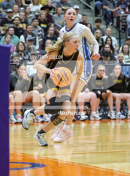 Thumbnail 3 in Emery vs. Richfield (UHSAA 3A Final) photogallery.