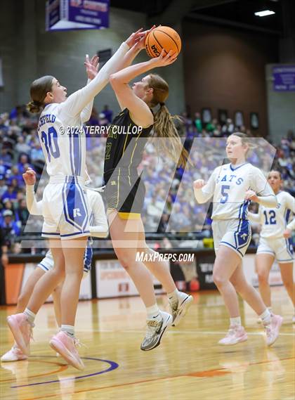 Thumbnail 1 in Emery vs. Richfield (UHSAA 3A Final) photogallery.