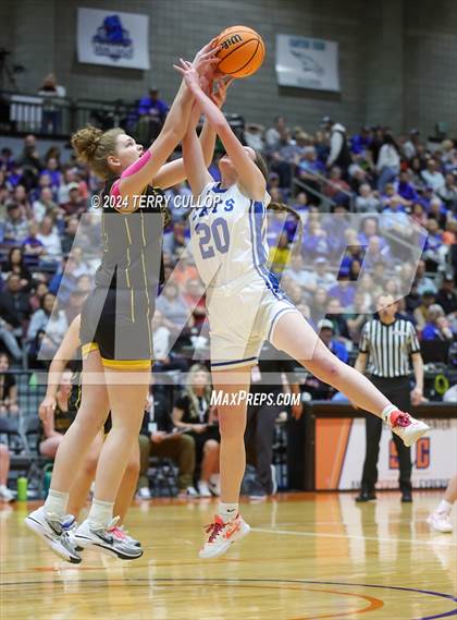 Thumbnail 2 in Emery vs. Richfield (UHSAA 3A Final) photogallery.