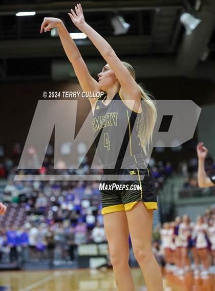 Thumbnail 1 in Emery vs. Richfield (UHSAA 3A Final) photogallery.