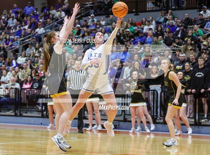 Thumbnail 3 in Emery vs. Richfield (UHSAA 3A Final) photogallery.