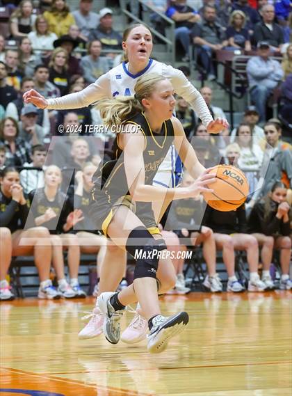 Thumbnail 1 in Emery vs. Richfield (UHSAA 3A Final) photogallery.