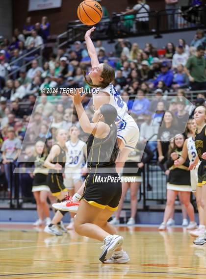 Thumbnail 2 in Emery vs. Richfield (UHSAA 3A Final) photogallery.