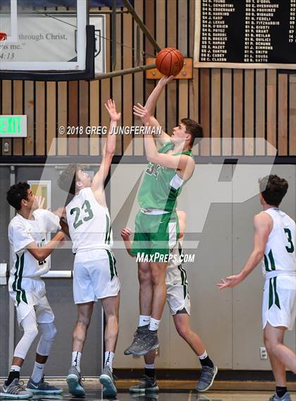 Thumbnail 2 in Miramonte vs. Drake photogallery.