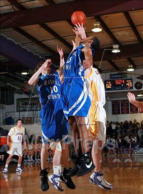 Thumbnail 2 in Marshall County vs. Lipscomb (2A Regional 5 - 1st Round)  photogallery.