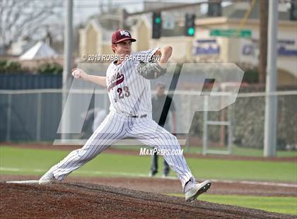 Thumbnail 3 in Guyer [John H.] vs Round Rock (Highland Park Tournament) photogallery.