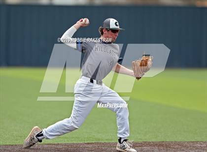 Thumbnail 1 in Guyer [John H.] vs Round Rock (Highland Park Tournament) photogallery.