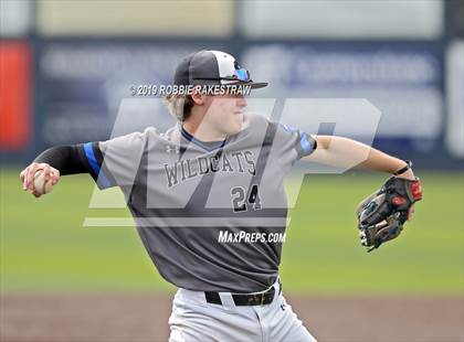Thumbnail 3 in Guyer [John H.] vs Round Rock (Highland Park Tournament) photogallery.