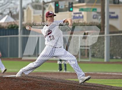 Thumbnail 3 in Guyer [John H.] vs Round Rock (Highland Park Tournament) photogallery.