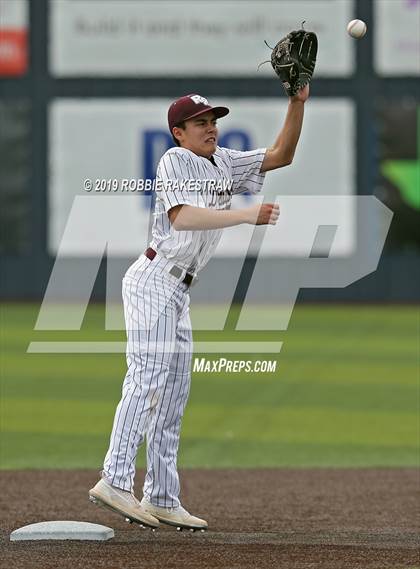 Thumbnail 2 in Guyer [John H.] vs Round Rock (Highland Park Tournament) photogallery.