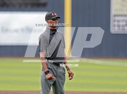 Thumbnail 3 in Guyer [John H.] vs Round Rock (Highland Park Tournament) photogallery.