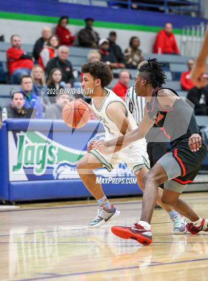 Thumbnail 3 in Raytown South vs. Lafayette (MSHSAA Class 4 Quarterfinal) photogallery.