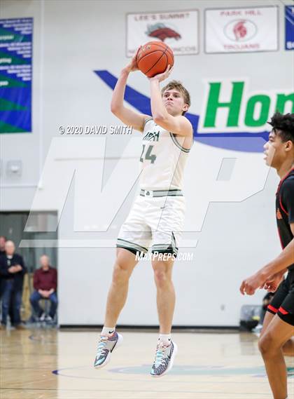 Thumbnail 2 in Raytown South vs. Lafayette (MSHSAA Class 4 Quarterfinal) photogallery.