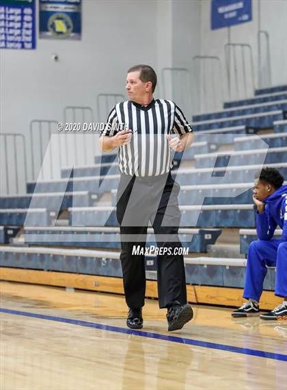 Thumbnail 3 in Raytown South vs. Lafayette (MSHSAA Class 4 Quarterfinal) photogallery.