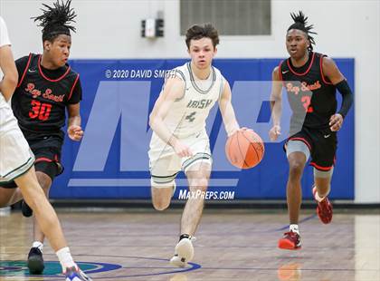 Thumbnail 1 in Raytown South vs. Lafayette (MSHSAA Class 4 Quarterfinal) photogallery.