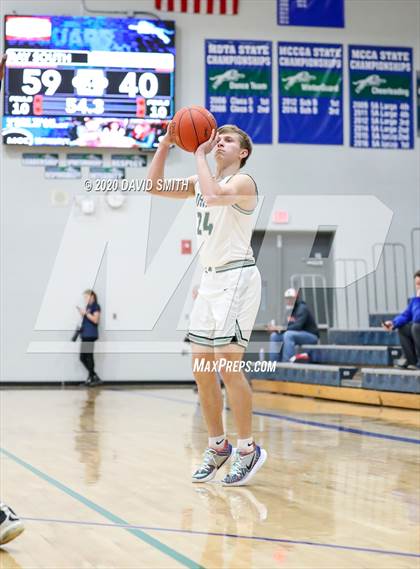Thumbnail 1 in Raytown South vs. Lafayette (MSHSAA Class 4 Quarterfinal) photogallery.