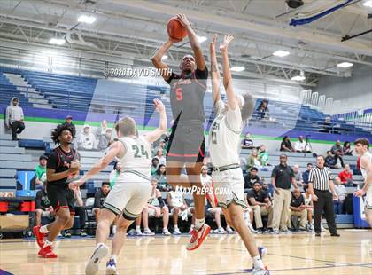 Thumbnail 2 in Raytown South vs. Lafayette (MSHSAA Class 4 Quarterfinal) photogallery.