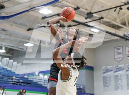 Thumbnail 2 in Raytown South vs. Lafayette (MSHSAA Class 4 Quarterfinal) photogallery.