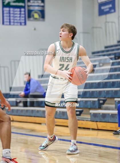 Thumbnail 2 in Raytown South vs. Lafayette (MSHSAA Class 4 Quarterfinal) photogallery.