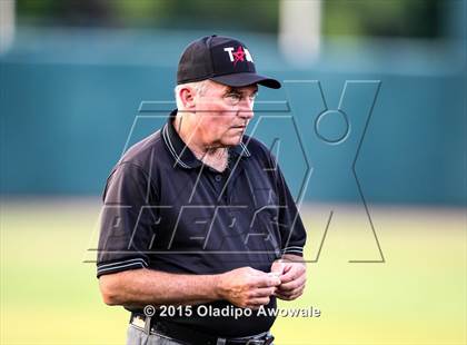 Thumbnail 2 in Arlington Martin vs Keller (UIL 6A Regional Final) photogallery.