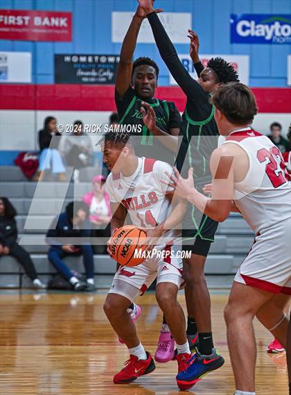 Thumbnail 2 in South Stanly vs. A.L. Brown (Comet Christmas Classic 2024) photogallery.