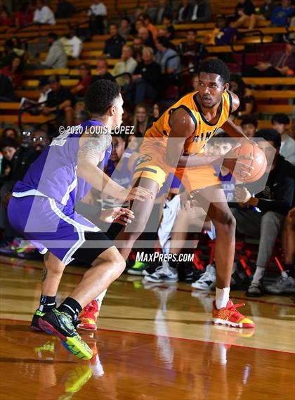 Thumbnail 3 in Rancho Christian vs. Gonzaga (Nike Extravaganza) photogallery.