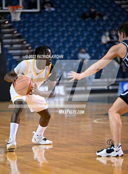 Thumbnail 3 in Olympia vs. Mariner (WIAA 4A Round 1 State Playoff)  photogallery.