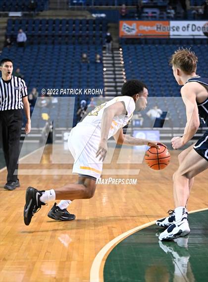 Thumbnail 2 in Olympia vs. Mariner (WIAA 4A Round 1 State Playoff)  photogallery.