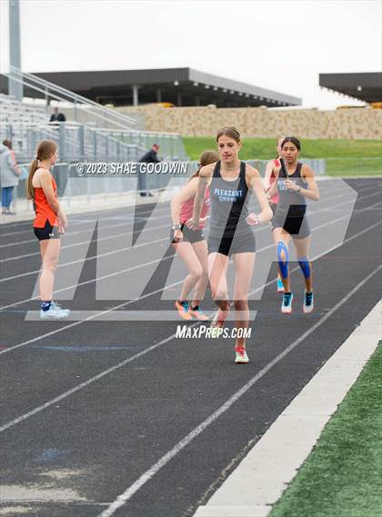 Thumbnail 3 in UHSAA 6A Region 4 Championships photogallery.