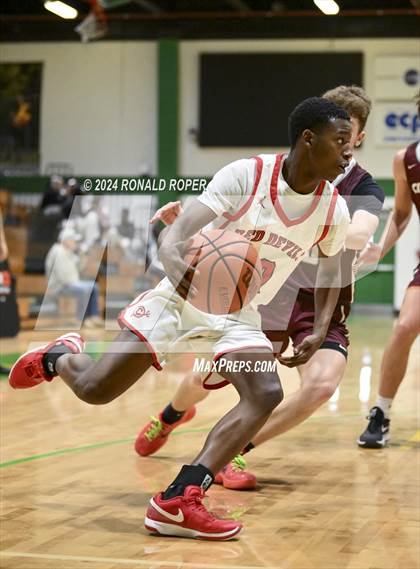 Thumbnail 3 in Concord Christian vs Clinton (Low Country Invitational) photogallery.
