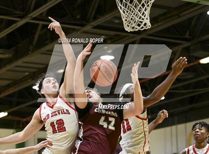 Thumbnail 2 in Concord Christian vs Clinton (Low Country Invitational) photogallery.