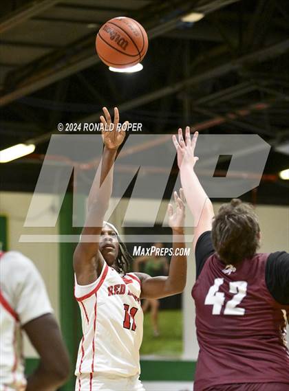 Thumbnail 2 in Concord Christian vs Clinton (Low Country Invitational) photogallery.